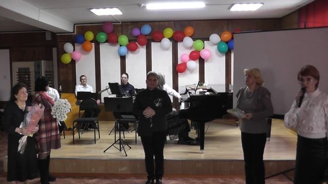 Ансамблю преподавателей "Узорье" -10 лет (2 ч.) смотреть онлайн