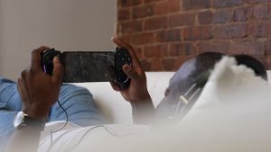Razer Kishi Ultra vs Backbone One: Best iPad Game  Controller!