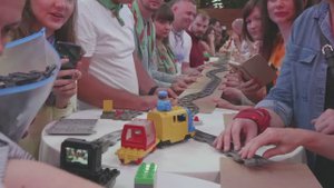 Финал тимбилдинга: LEGO-железная дорога Москва-Новосибирск