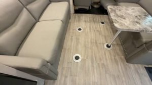 Автодом с гаражом и балконом. Быстрый обзор с выставки