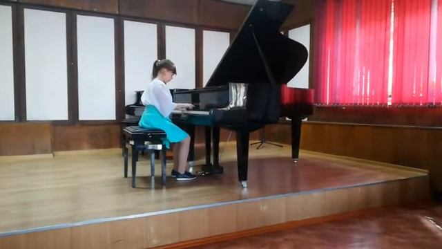 Лавренова Карина - И.С. Бах Двухголосная инвенция до мажор смотреть онлайн