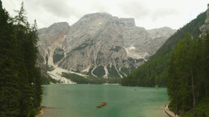 15708467-uhd_3840_2160_24fps
