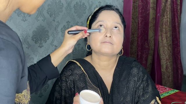 krylon Derma Loose Powder Review + Demo || смотреть онлайн