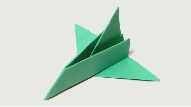Самолет из бумаги - простая идея оригами