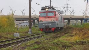 ВЛ10У-664 (РЖД/Окт, ТЧ-21 Волховстрой) с грузовым поездом