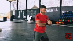 Антиротационный жим с резиной в базовой стойке