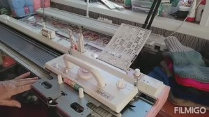 КУПИЛА  МАШИНУ 3 КЛАССА Brother KH 260  //НАВЯЗАЛА КУЧУ НОСОК ///