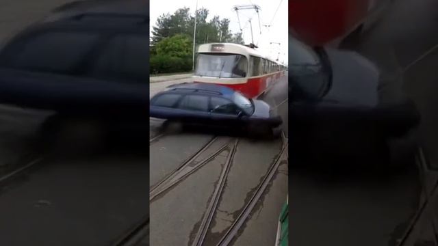 #краштест трамвай авто#crashtest tram auto