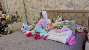 Продали кровать/ Купили ванночку/ Большая авария 😱 Второй день без воды/ По магазинам