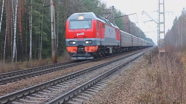 ЭП2К-148 (РЖД/Окт, ТЧ-8) с поездом №290 Мск - Архангельск (РЖД/ФПК/Сев)*