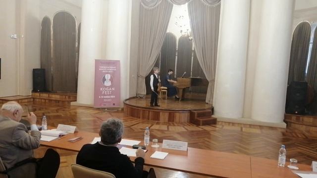 Ж. Б. Акколаи Концерт ля-минор I часть смотреть онлайн