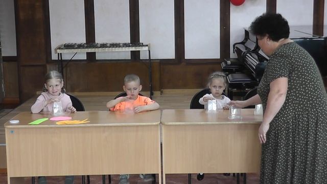 "Гусельки" - занятие "Веселая музыкалочка" смотреть онлайн