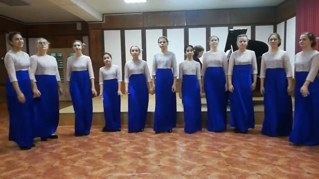 Вокальный ансамбль "Крылатые качели"- Итальянская народная песня в обр. В. Мельо «Тиритомба» смотреть онлайн