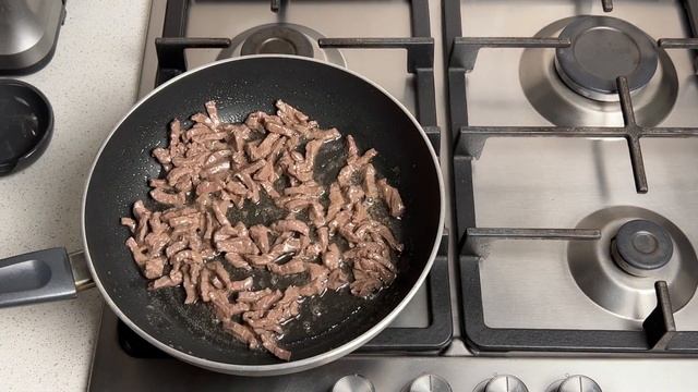 КАК ПРИГОТОВИТЬ ЛАПШУ С МЯСОМ И ОВОЩАМИ? Вкусная, с говядиной, стручковой фасолью, болгарским перцем