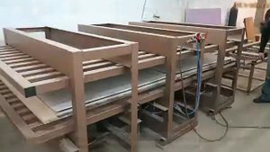 Пресс  П 28-11-Р  для фанеровки пластиком и шпоном. С выкатным столом.