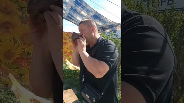 реальная торговля, покупатели сами снимают процесс покупки👍