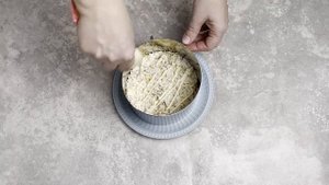 КАК ПРИГОТОВИТЬ СЛОЕНЫЙ САЛАТ С КРАБОВЫМИ ПАЛОЧКАМИ? Слоеный салат на праздник Крабовый салат