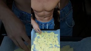 Как приготовить курицу с картошкой в духовке