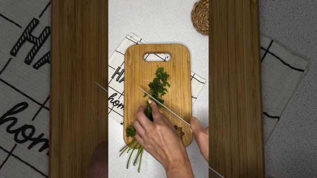 Рулетики из кабачков с куриным филе и сыром