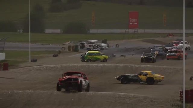 WRECKFEST | A RACE FULL OF JUMPS AND RAMPS WITH EL MATADOR | BANGER RACING смотреть онлайн