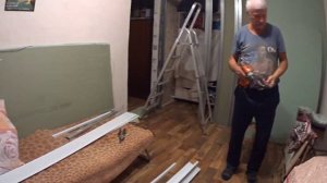 ГАРДЕРОБ - РАБОТА ДВИЖЕТСЯ .