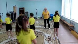 Народная подвижная игра "Жмурки"