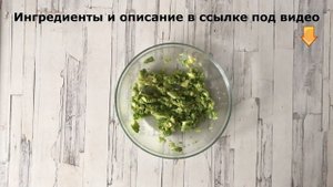 Вкусный Тост с авокадо и яйцом  горячий бутерброд с авакадо на завтрак,  Глазунья с авакадо на хлеб