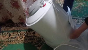 Распаковка — Накопительный водонагреватель Etalon ES 30 V