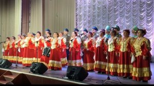 Вьется вдаль моя дороженька