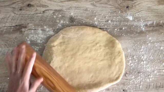 КАК ПРИГОТОВИТЬ БУЛОЧКИ НА СЫВОРОТКЕ? Домашняя, сладкая, простая выпечка из дрожжевого теста к чаю
