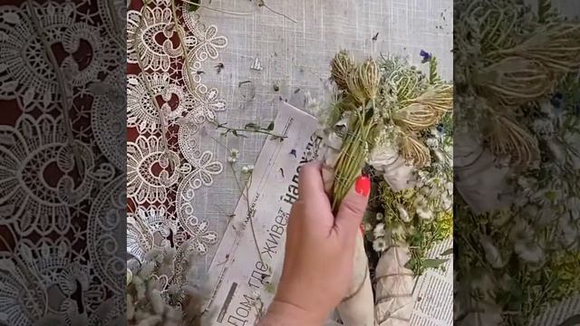 Сердечко из полевых цветов в эко стиле/сухоцветы/летнийдекор/поделкисиспользованиемпочатковкукурузы смотреть онлайн