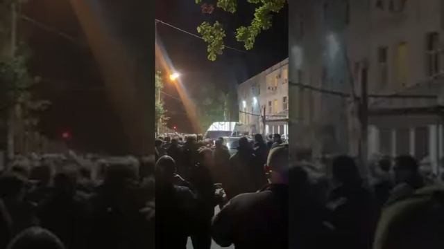 🔥 В Абхазии объявлено чрезвычайное положение, читайте описание под видео !!!