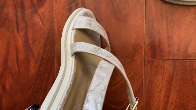 Гелла-169 (змея серебро) смотреть онлайн