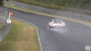 Скользкие условия на Нюрбургринге - Горки, Везучие люди, Неудачи!