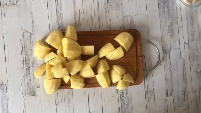 Минтай запеченный в духовке с картошкой  Как приготовить МИНТАЙ в ДУХОВКЕ с КАРТОШКОЙ