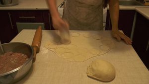 Как лепить пельмени