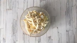 Крабовый салат с плавленым сыром