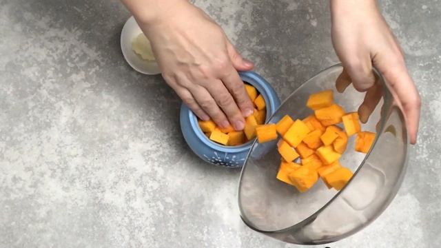 КАК ПРИГОТОВИТЬ ТЫКВУ В ГОРШОЧКЕ В ДУХОВКЕ? Вегетарианское блюдо с яйцом и сливочным маслом смотреть онлайн