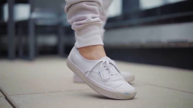 How to tie vans The right way смотреть онлайн