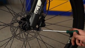 Видео инструкция по сборке взрослого горного велосипеда Format на дисковых тормозах