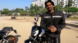 Bajaj Dominar 400 vs KTM Duke 390 Comparison Video 2