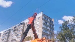 Кран «Природы» задел линию линию электропередачи на улице Олимпийской