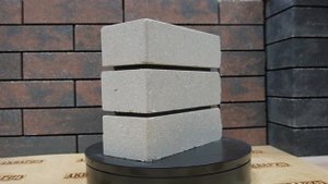 Кирпич колотый тычковой для колон, углов