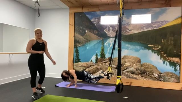 Cours de TRX (système de cordage en suspension) смотреть онлайн