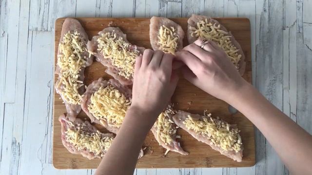 ВСЕГДА ГОТОВЛЮ НА ПРАЗДНИКИ И ВАМ СОВЕТУЮ! Куриные РУЛЕТИКИ в беконе смотреть онлайн