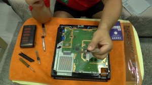 Разбор ps4 pro. 1 ревизия. Замена термопасты, термопрокладки и крестовины! От А до Я по фану!