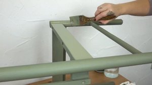 Реставрация стула, который хотели выбросить. Стильная перекраска.