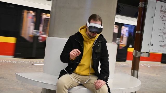 Apple Vision Pro - should you buy it? Honest review after 1 month
