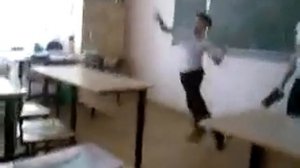 бесимся на уроке