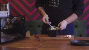Цезарь с курицей